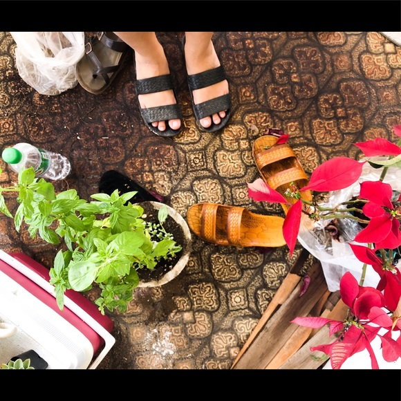 Meet your Posher, Cayla - Picture 1 of 1